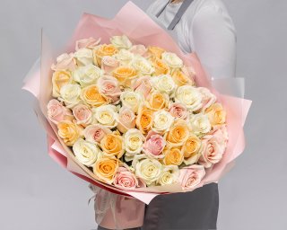 Букет из 51 розы 50-60 см микс (Россия) в упаковке  small - 2