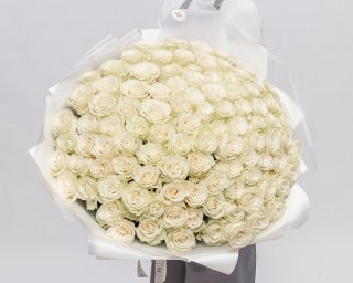 Букет из 101 белой розы премиум 60-70 см (Эквадор) в нежной упаковке  small - 2