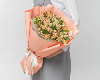 Букет цветов Бархатные объятия  small - 3