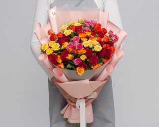 Букет из 15 кустовых роз яркий микс 60-70 см (Кения) в упаковке  small - 2