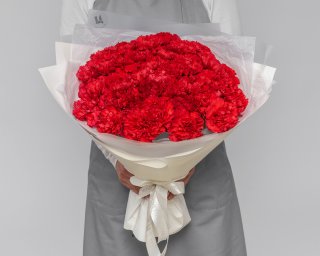 Букет из 35 красных гвоздик в упаковке  small - 2