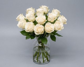 Пачка из 10 белых роз (Кения) 35-40 см  small - 3