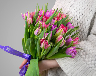 Букет из 25 пионовидных тюльпанов микс под ленту  small - 1