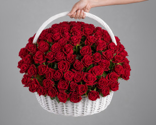 Корзина цветов из 101 красной розы (Кения)  small - 1