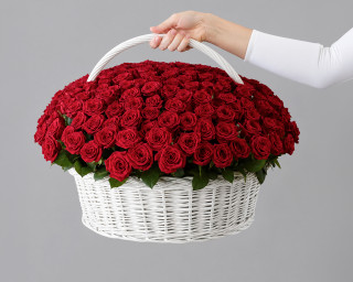 Корзина цветов из 201 розы 50-60 см (Россия)  small - 1