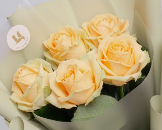 Букет из кремовых роз 50-60 см (Россия) в упаковке    5 шт small - 4