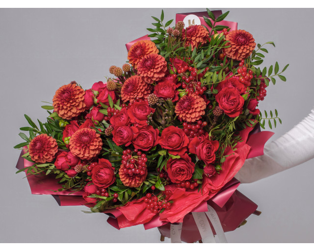 Букет цветов Рубиновый сад  - 1